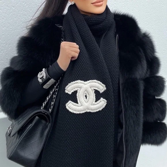 NEW 100% REAL FOX FUR BLACK COLOR JACKET